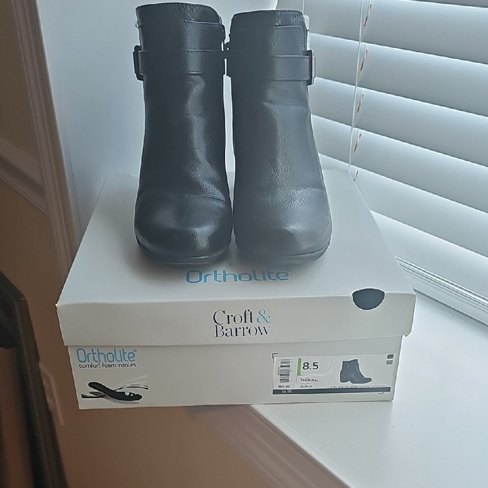 Croft & Barrow Ortholite Women's Black Ankle Boots Size 8.5